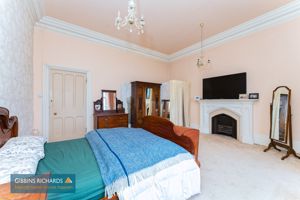 Bedroom- click for photo gallery